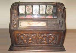 How the first video poker machine looked line?