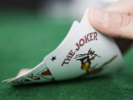 How do you know which is the winning hand in video poker?